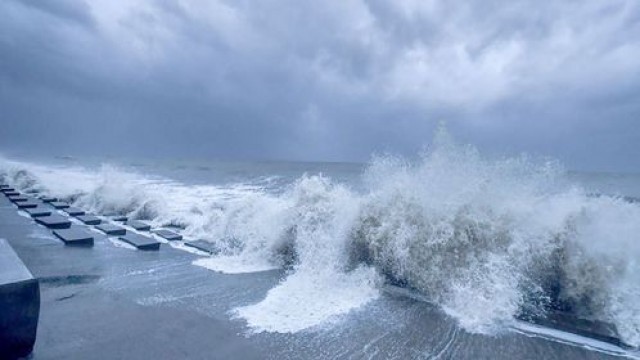 বঙ্গোপসাগরের লঘুচাপটি ঘনীভূত হয়ে নিম্নচাপে পরিণত হয়েছে