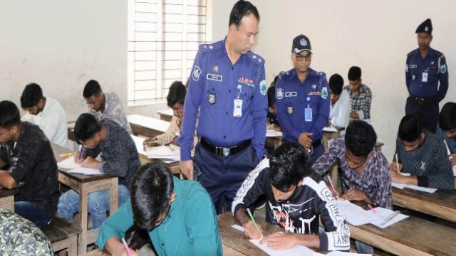 বগুড়া জেলায় ট্রেইনি রিক্রুট কনস্টেবল(টিআরসি)পদে নিয়োগ ২০২৪ এর লিখিত পরীক্ষা অনুষ্ঠিত