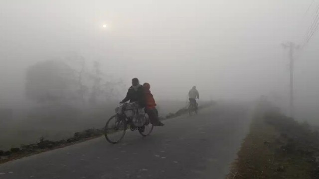 বাড়ছে শীত,শৈত্যপ্রবাহ ঘোষণার সম্ভাবনা