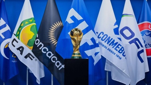 ২০৩০ ফুটবল বিশ্বকাপ তিন মহাদেশের ৬ দেশে