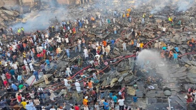 বঙ্গবাজারে ক্ষতিগ্রস্তদের পুনর্বাসনের আশ্বাস প্রতিমন্ত্রীর