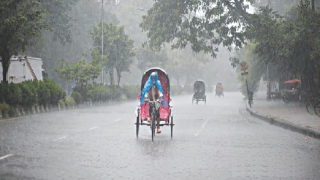 ঢাকাসহ ১১ জেলায় রাতেই তীব্র ঝড়ের আভাস