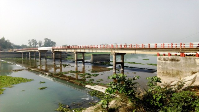 বোর চাষ নিয়ে শঙ্কায় কৃষক কাজে আসছে না ১৯ কোটি ব্যয়ে নির্মিত আত্রাইয়ের ‘রাবার ড্যাম’।