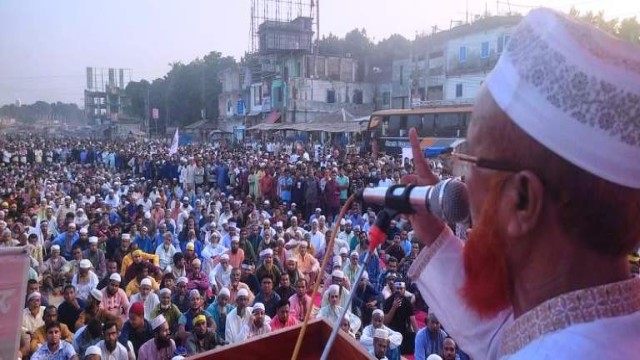 লগি-বৈঠার তান্ডবের প্রতিবাদে পলাশবাড়ীতে জামায়াতের বিক্ষোভ মিছিল-সমাবেশ