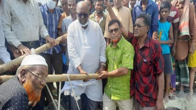 ৫০ কোটি টাকার নদী শাসন উন্নয়ন কাজের উদ্বোধন করলেন কুড়িগ্রাম ২ আসনের- এমপি পনির উদ্দিন।