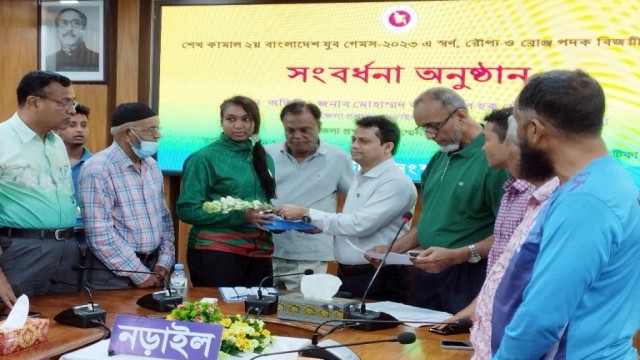 নড়াইলে শেখ কামাল ২য়  বাংলাদেশ গেমস-২০২৩ এর স্বর্ন ,রৌপ্য ও ব্রোঞ্চ পদক প্রাপ্ত খেলোয়ারদের সংবর্ধনা প্রদান