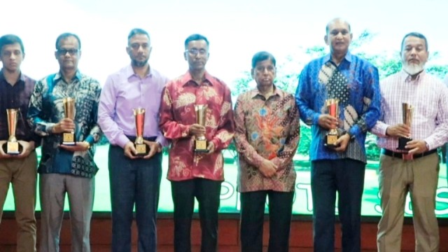 বগুড়া সেনানিবাসে ইন্ট্রাকো কাপ গলফ টুর্নামেন্ট ২০২৪ এর সমাপনী অনুষ্ঠিত