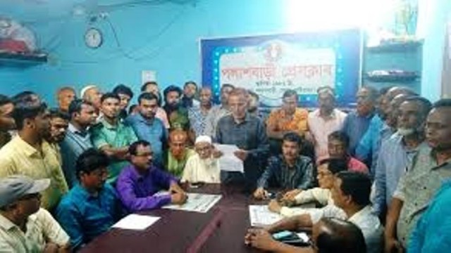 সামাজিক যোগাযোগ মাধ্যমে মিথ্যা তথ্য ছড়ানোর প্রতিবাদে সংবাদ সম্মেলন 