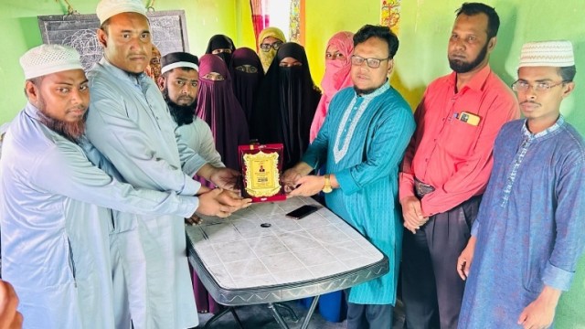 অধ্যক্ষ ইকবাল কে চন্ডিহারা আইডিয়াল মাদ্রাসার সংবর্ধনা