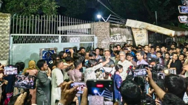 ঢাকা বিশ্ববিদ্যালয়ের হলে ছাত্ররাজনীতি নিষিদ্ধ ঘোষণা