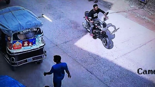 পলাশবাড়ী হাসাপাতালে চিকিৎসা সেবা নিতে গিয়ে মোটরসাইকেল হারালো রোগী