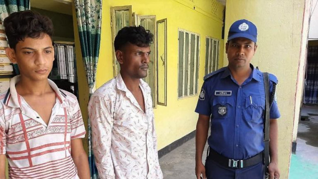 সাদুল্লাপুরে অটো ভ্যান ছিনতাইয়ের চেষ্টা, জনতার হাতে আটক ২,পুলিশে সোপর্দ 