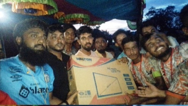 সুনামগঞ্জের ধর্মপাশায় 'মরহুম আব্দুল খালেক সেলবরর্ষী'ফুটবল টুনামেন্ট ফাইনাল অনুষ্ঠিত 