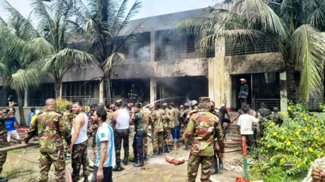 উত্তরায় বিমান বিধ্বস্তের ঘটনায় সিএলএনবি এবং বৈষম্য বিরোধী গণঅভ্যুত্থানে আহত ও শহীদ পরিবার কল্যাণ পরিষদের শোক