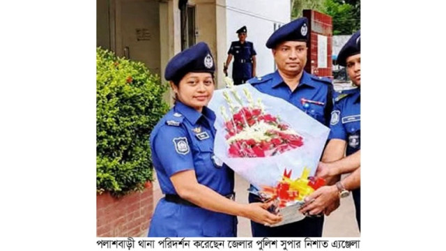লাশবাড়ী থানা পরিদর্শন করেছেন জেলার পুলিশ সুপার নিশাত এ্যঞ্জেলা