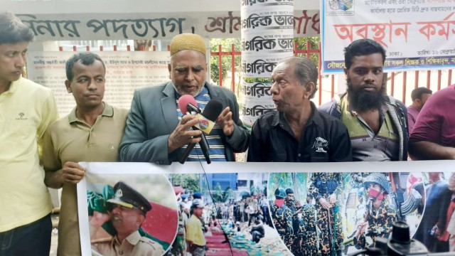 সেনাবাহিনীকে দুর্বল করা ও শেখ হাসিনার ক্ষমতাকে দীর্ঘয়িত করতে পরিকল্পিত ভাবে ৫৭ জন সেনা অফিসারকে হত্যা করা হয়েছিল: মোসতাক ভাসানী