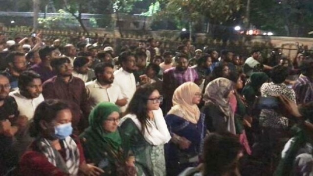 যমুনার সামনে বিক্ষোভে যোগ দিলেন এনসিপির শীর্ষ নেতারা