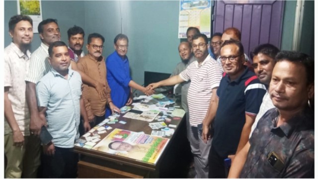 দিনাজপুরের বীরগঞ্জে সাংবাদিক ও বিএনপি’র মধ্যে সৌহার্দপুর্ন সুষ্ঠ সমাধান