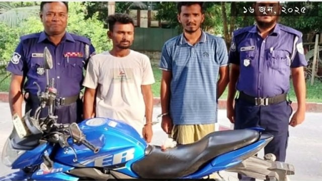 কুড়িগ্রামে ইয়াবা দিয়ে বন্ধুকে ফাঁসাতে গিয়ে ফেঁসে গেলেন ২ বন্ধু 