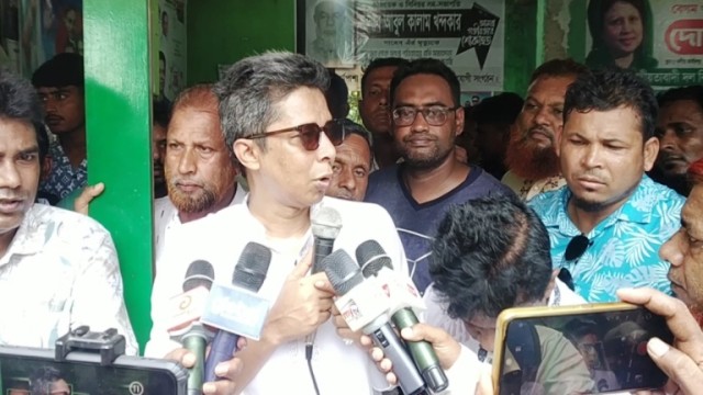 তাল বাহানা করে এ-ই সরকার দীর্ঘমেয়াদী ক্ষমতায় থাকতে চায় ধানের শীষের সম্ভাব্য প্রার্থী- মাহবুবুর রহমান 