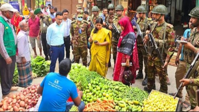 নড়াইলে রমজান মাসে বাজার মনিটরিং শুরু করছেন ইউএনও সঞ্চিতা বিশ্বাস