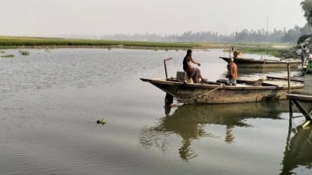 খরস্রোতায় কুড়িগ্রামের তিস্তা এখন মরা খাল, ভাঙ্গনে দুই যুগে লক্ষ কোটি টাকার ক্ষয়ক্ষতি।