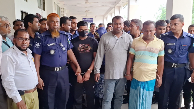 নওগাঁয় হত্যা মামলায় দুইজনের মৃত্যুদণ্ড ও ধর্ষণ মামলায় যাবজ্জীবন ২