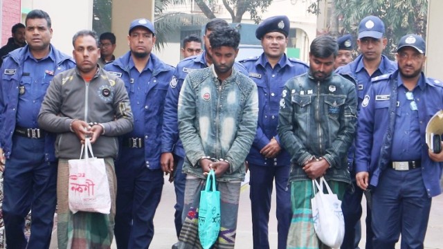 নওগাঁয় জবাই করে হত্যা: হত্যার পর দাফন-কাফনে সহযোগিতা করেও শেষ রক্ষা হলো না