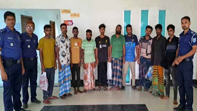 গাইবান্ধায় ডাকাত-হ্যাকার সদস্যসহ গ্রেফতার ১০