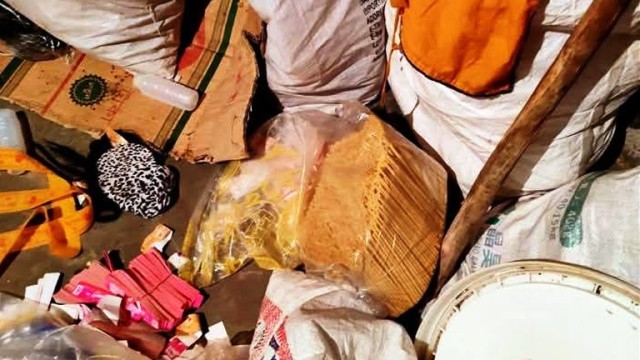 গাইবান্ধায় নকল শিশু খাদ্য তৈরির দুই কারখানা সিলগালা,আটক ২