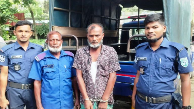 পীরগঞ্জে মোটর সাইকেল চোর আটক