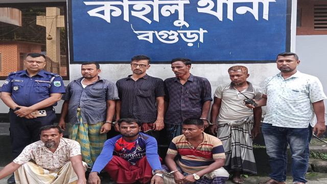 কাহালুতে ৭ জুয়াড়ি গ্রেফতার