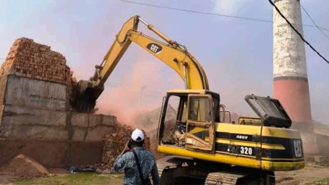 ইন্দুরকানীতে মোবাইল কোর্টের অভিযানে ৩টি ইটভাটায় ১৫ লাখ টাকা জরিমানা